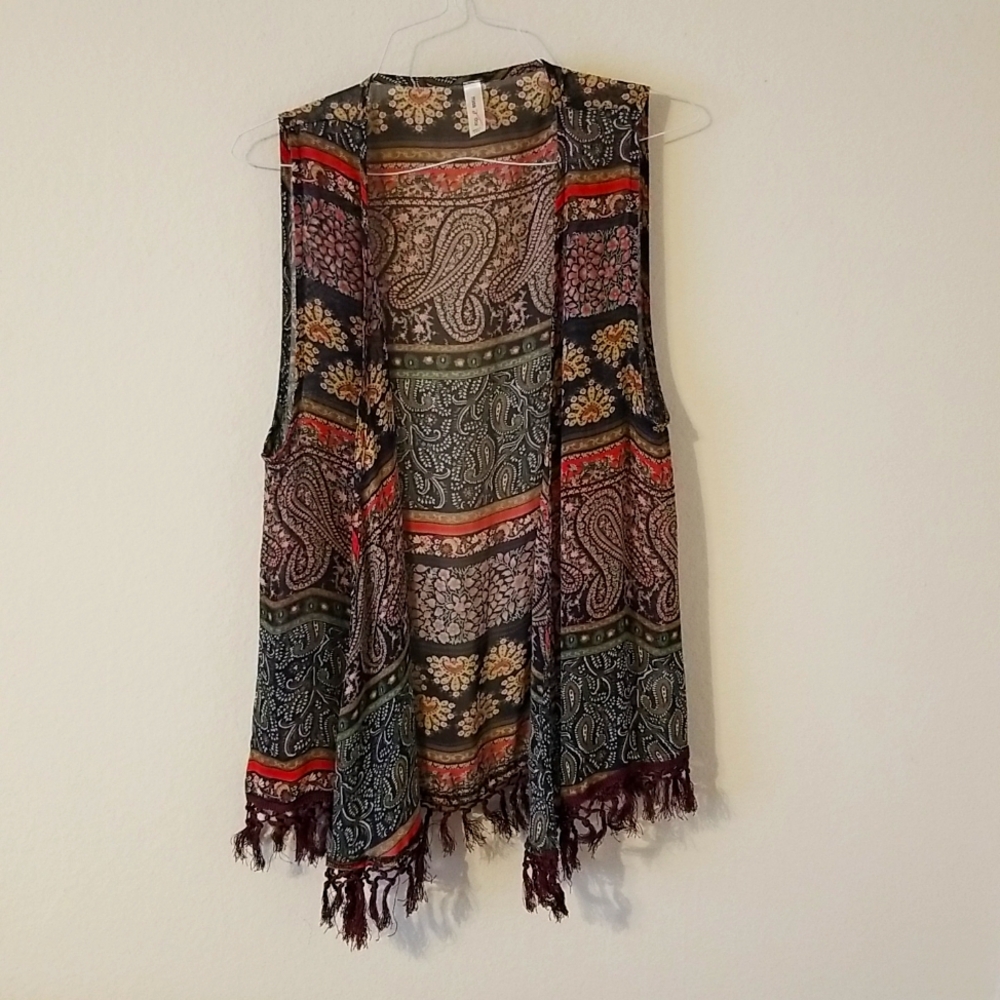 Boho Patterned Sleeveless Shawl Vest